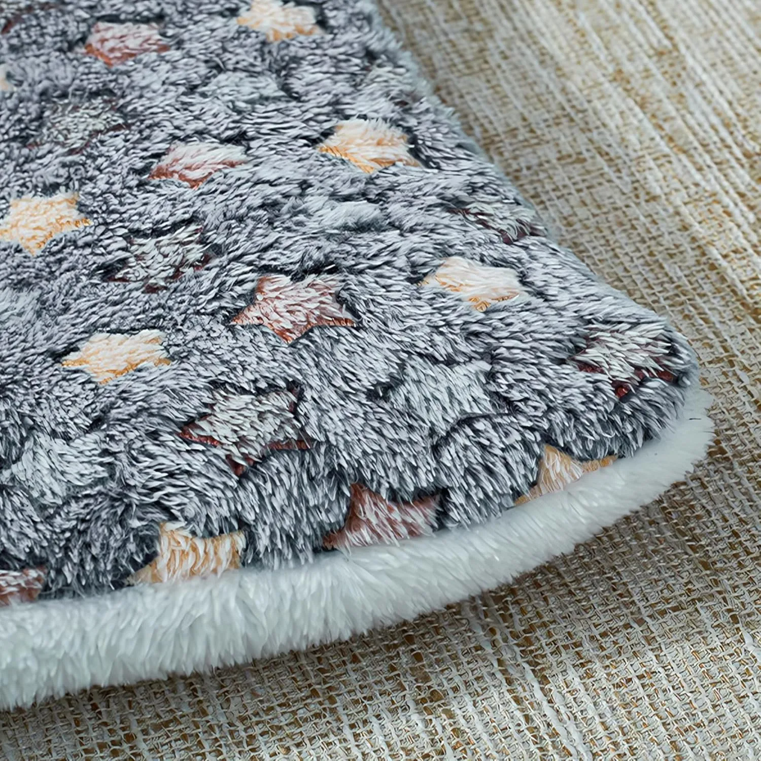 Cat Beds for Outdoor Cats:Flannel Cat Blanket for Indoor Cats,Self Warming Mat Soft and Comfortable,Crate Pads for Small Dog for Sleeping,Machine Washable (C, 13" x 18")