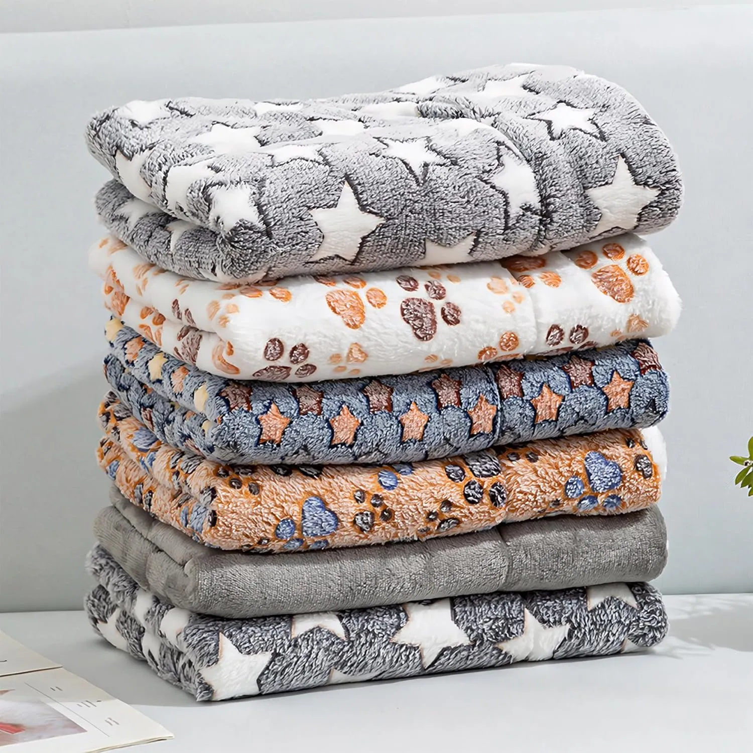Cat Beds for Outdoor Cats:Flannel Cat Blanket for Indoor Cats,Self Warming Mat Soft and Comfortable,Crate Pads for Small Dog for Sleeping,Machine Washable (C, 13" x 18")