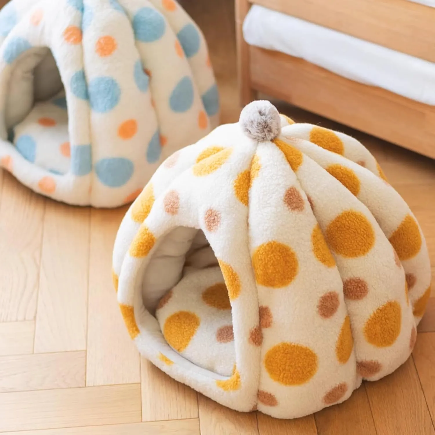 Cat Polka Dot Yurt Bed, Plush Warm Semi-Enclosed Cave Hideaway, Soft Comfy House for Indoor Kitten (Blue,Large)