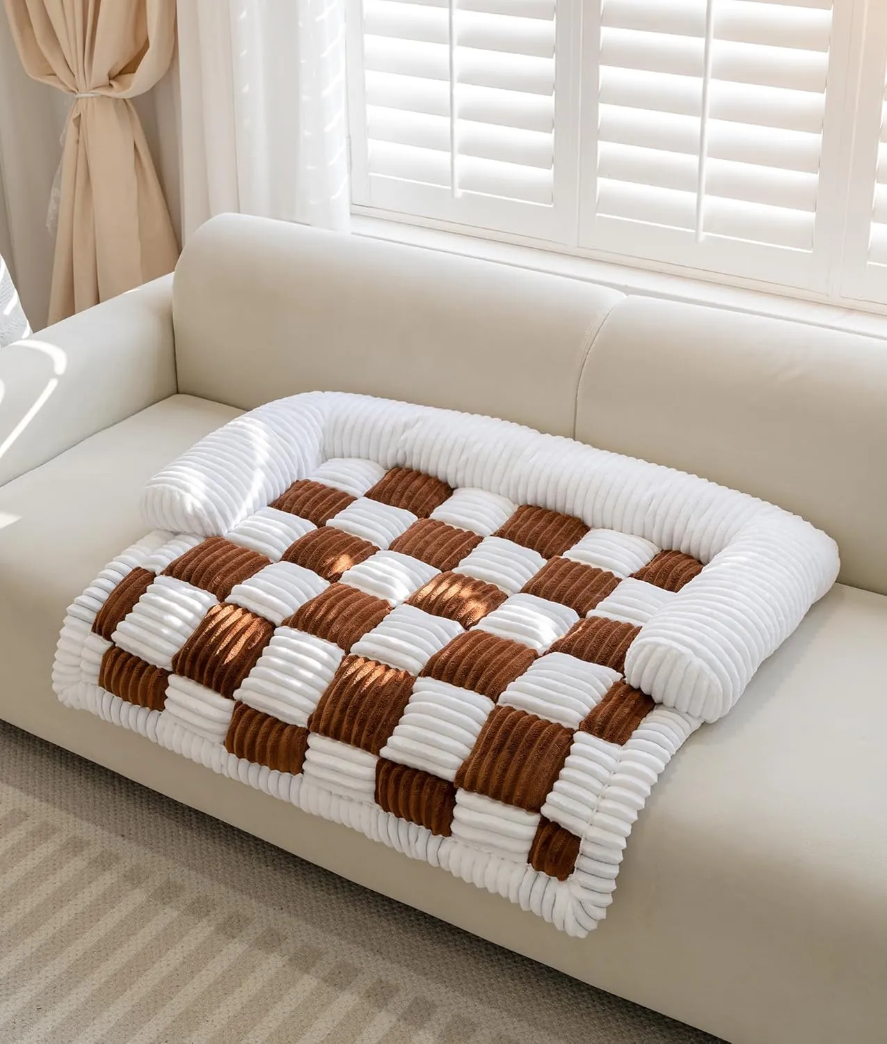 Couch Cover for Dogs Washable, Calming Dog Bed Mats, Non Slip Pet Bed for Couch, Fluffy Cat Mat for Furniture Protector Sofa Cover for Home and Car (Brown, 27.5 * 25.5inch)