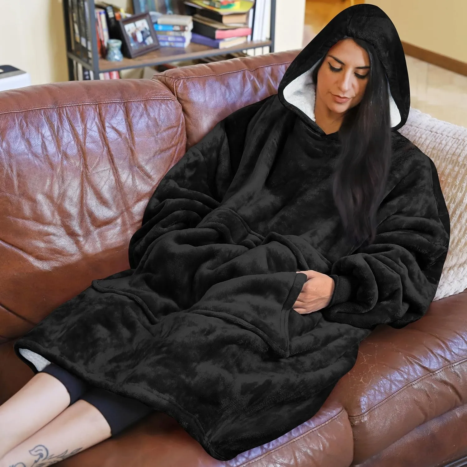 Solaris Oversized Wearable Blanket Hoodie with Pet Pocket, Warm Super Soft Cozy Sherpa Sweatshirt Hoodie for Women Men, Best Gift for Your Loves, Black